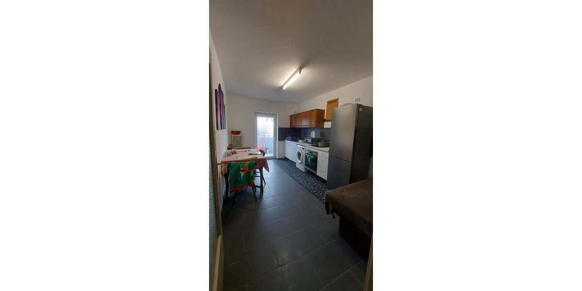 Etagenwohnung Saarbrücken West - 4 Zimmer, 74 m&sup2;, 250&euro; | Angebot:25968192