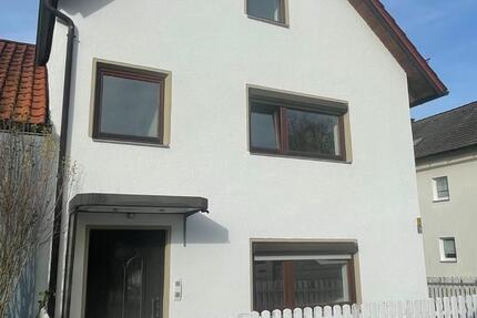 Haus Dingolfing - 5 Zimmer, 169 m&sup2;, 1.580&euro; | Angebot:24890664