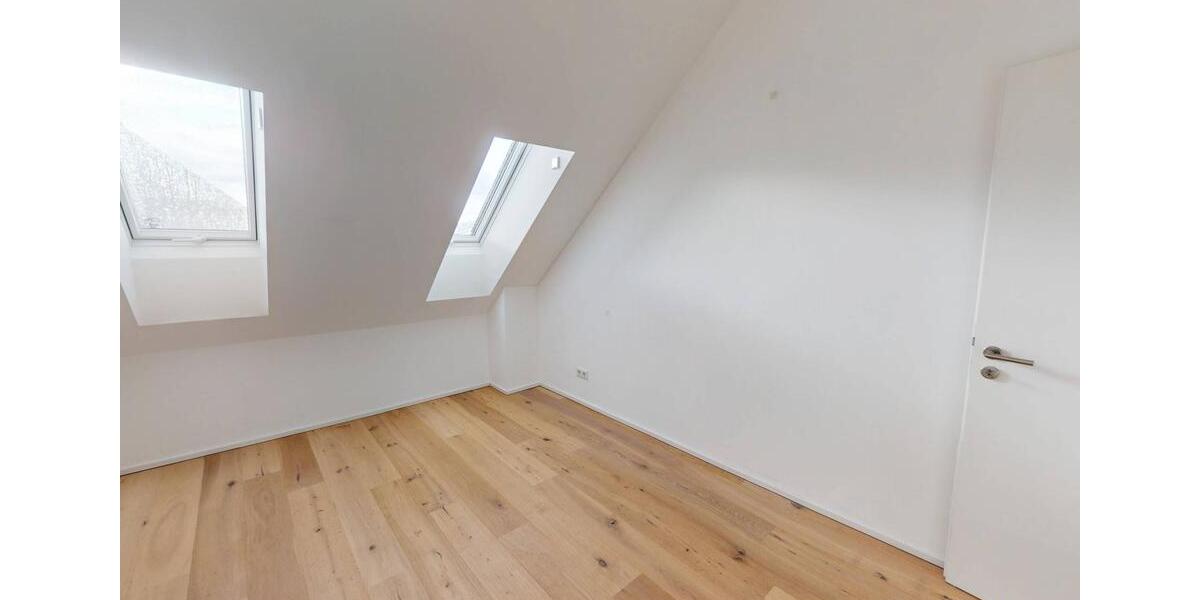 Dachgeschoßwohnung Neustadt an der Donau - 3 Zimmer, 90 m&sup2;, 990&euro; | Angebot:26632550
