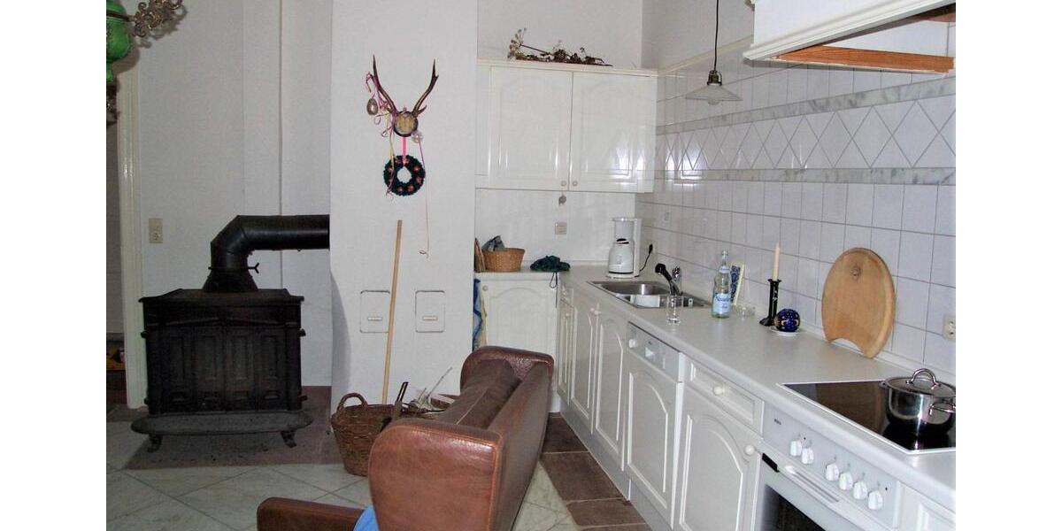 Wohnen auf Zeit Trendelburg - 3.5 Zimmer, 100 m&sup2;, 220&euro; | Angebot:25830747