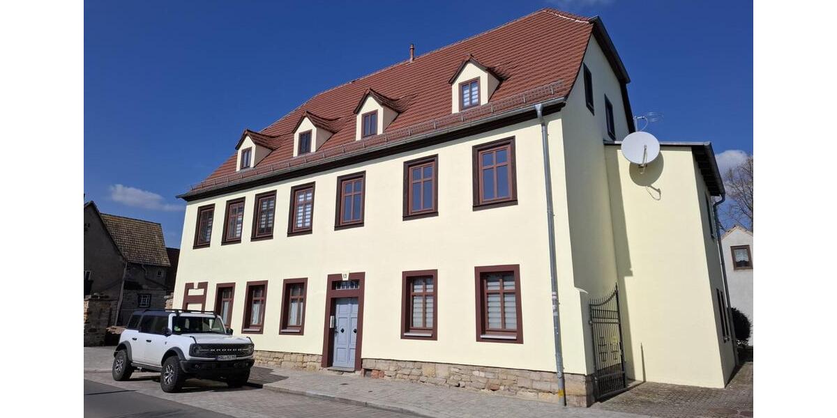 Etagenwohnung Bad Lauchstädt - 2.5 Zimmer, 64 m&sup2;, 416&euro; | Angebot:25874922