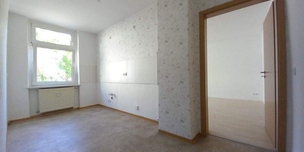 Etagenwohnung Crimmitschau - 2 Zimmer, 51 m&sup2;, 270&euro; | Angebot:25678764