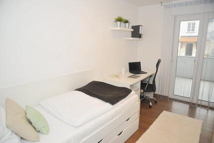 Regenburg-West Ab28€Nacht - WG-Zi(10,16 oder 23 m²) in 3er-WG, vollmöbliert Monteurzimmer 1 zimmer