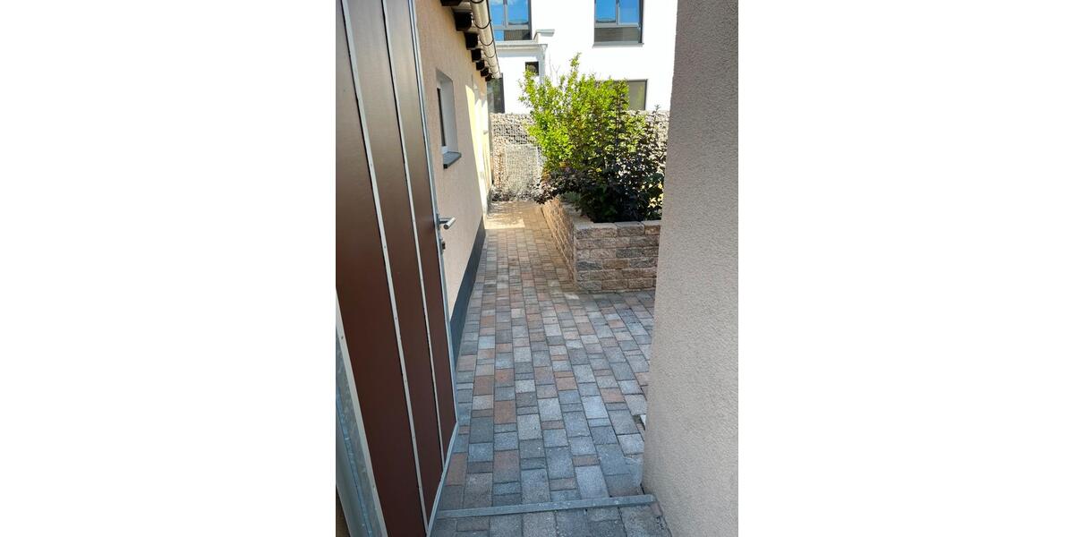 Einfamilienhaus Weiden in der Oberpfalz - 6 Zimmer, 150 m&sup2;, 1.300&euro; | Angebot:25977753