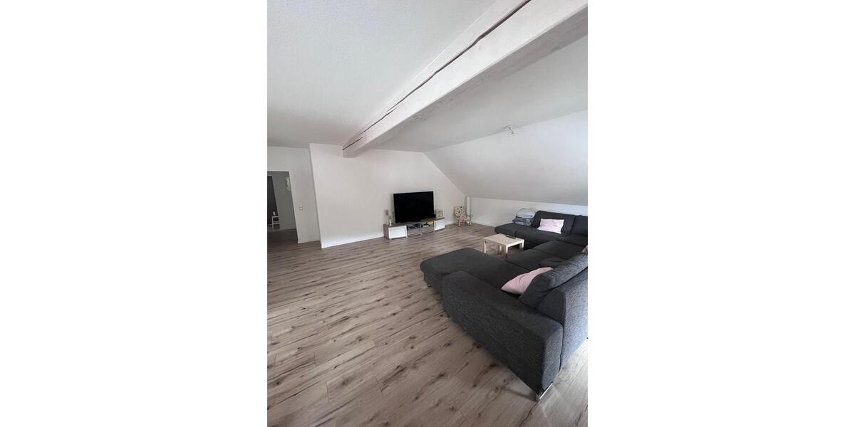 Dachgeschoßwohnung Zell im Wiesental - 4 Zimmer, 135 m&sup2;, 1.350&euro; | Angebot:25883441