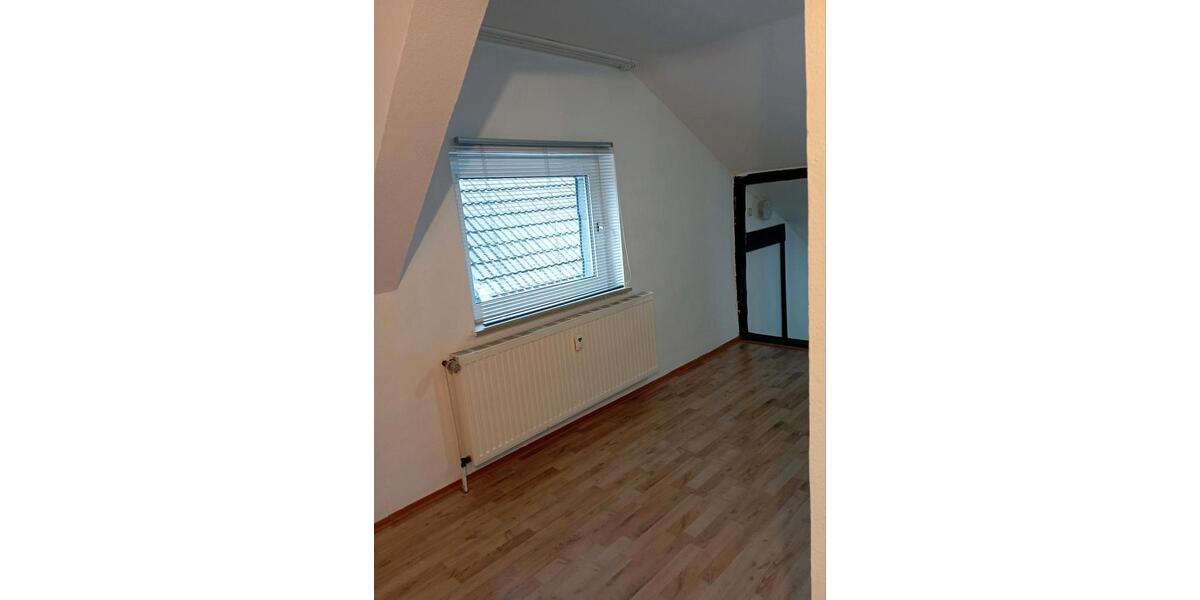 Dachgeschoßwohnung Uetze - 1.5 Zimmer, 280&euro; | Angebot:22989188