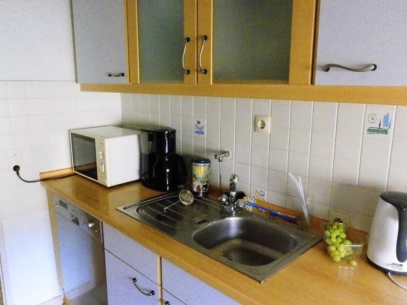 Zimmer in 2er Frauen WG zu vermieten
