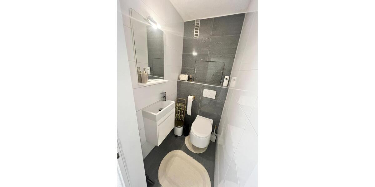 Etagenwohnung Leonberg - 3 Zimmer, 81 m&sup2;, 1.400&euro; | Angebot:26350182