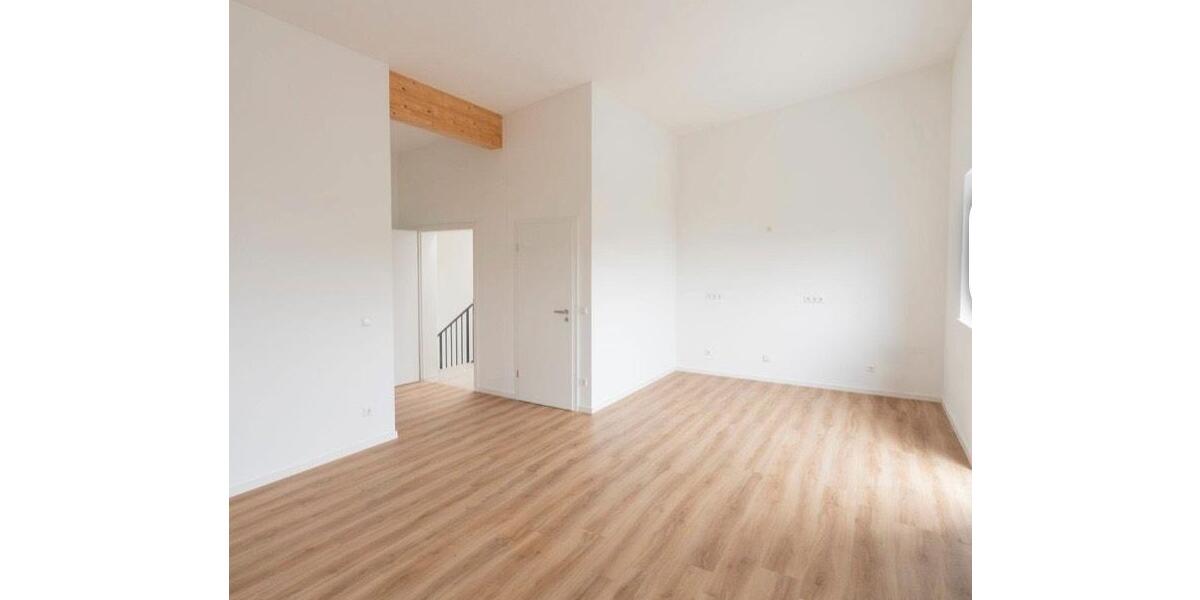 Dachgeschoßwohnung Bodelshausen - 3 Zimmer, 94 m&sup2;, 1.300&euro; | Angebot:26288236