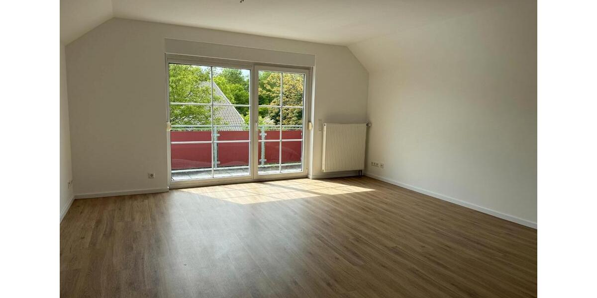 Dachgeschoßwohnung Salzgitter Ortschaft Südost - 3 Zimmer, 84 m&sup2;, 950&euro; | Angebot:26693480
