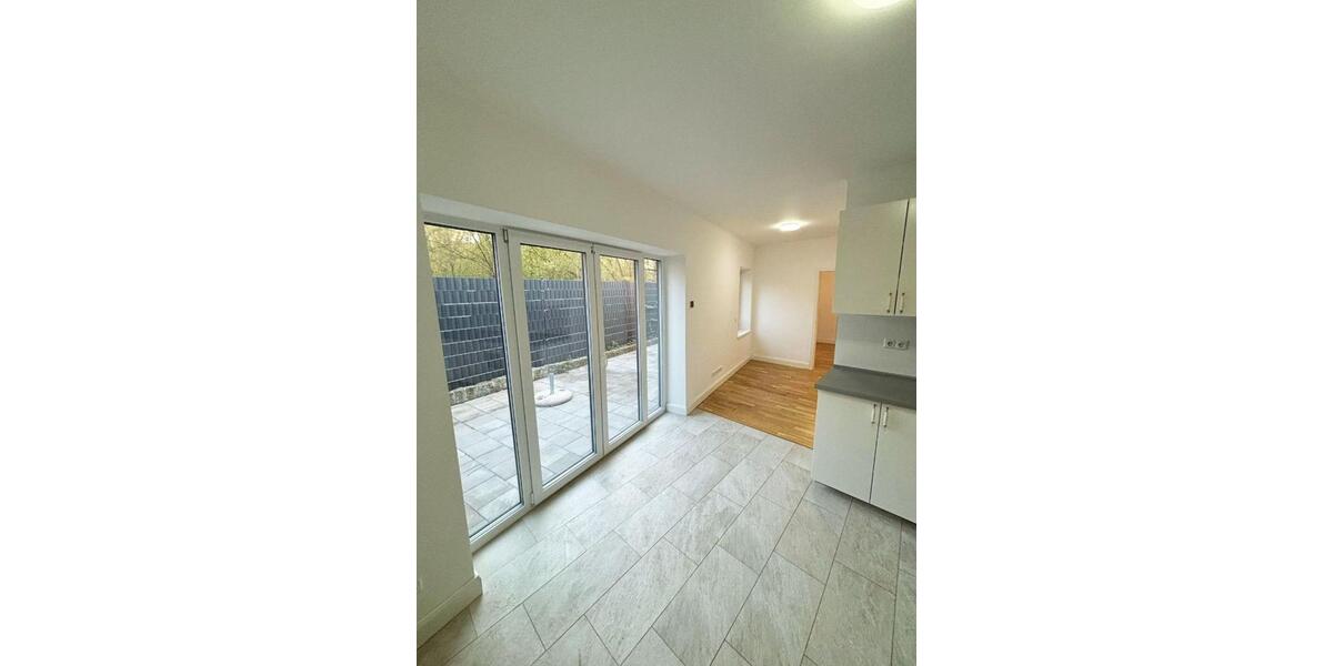 Erdgeschoßwohnung Königs Wusterhausen - 4 Zimmer, 85 m&sup2;, 1.362&euro; | Angebot:25106649