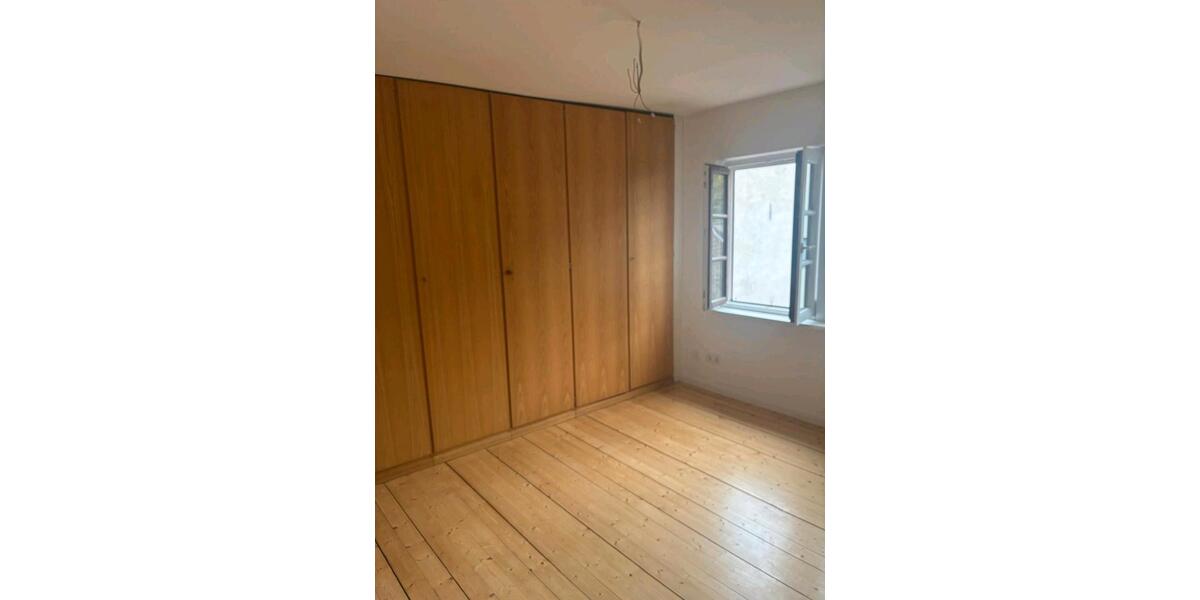 Etagenwohnung Weinheim - 3.5 Zimmer, 80 m&sup2;, 1.000&euro; | Angebot:26004503