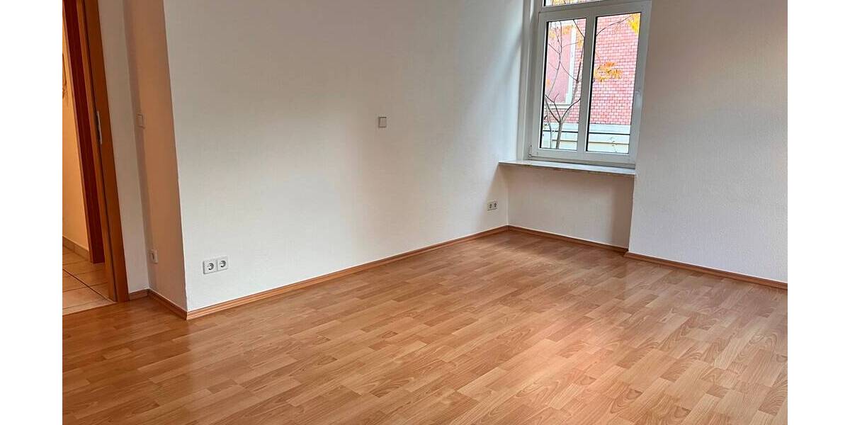 Etagenwohnung Plauen Stadtmitte - 3 Zimmer, 78 m&sup2;, 400&euro; | Angebot:26657190