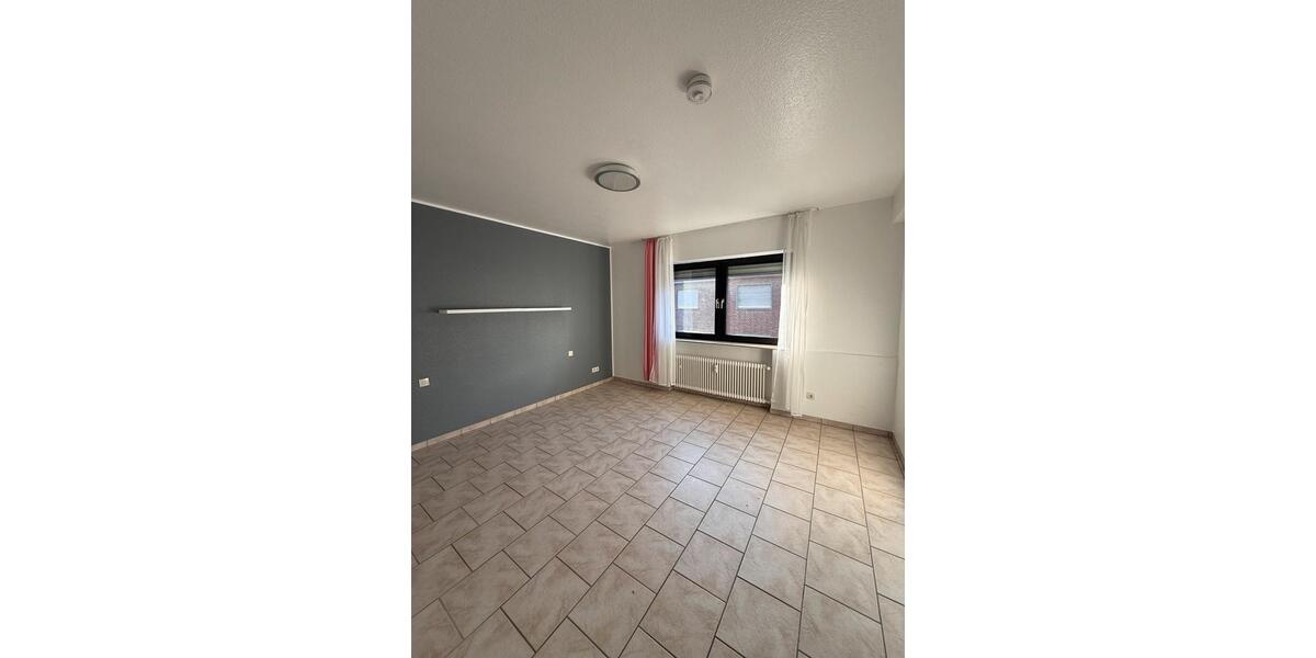 Etagenwohnung Tönisvorst - 3 Zimmer, 80 m&sup2;, 900&euro; | Angebot:24717281