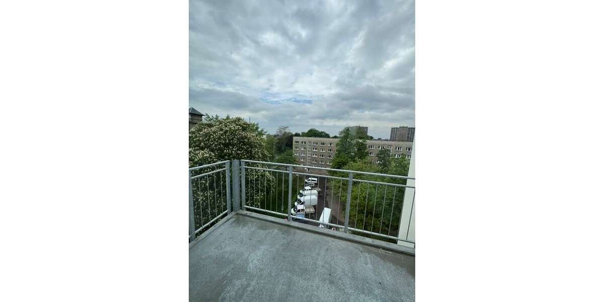 Etagenwohnung Dessau - 4 Zimmer, 99 m&sup2;, 1.190&euro; | Angebot:26806824