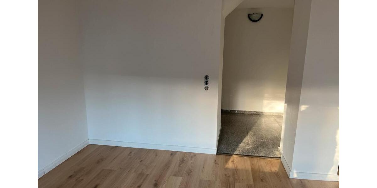 Erdgeschoßwohnung Netphen - 2 Zimmer, 60 m&sup2;, 400&euro; | Angebot:27541068