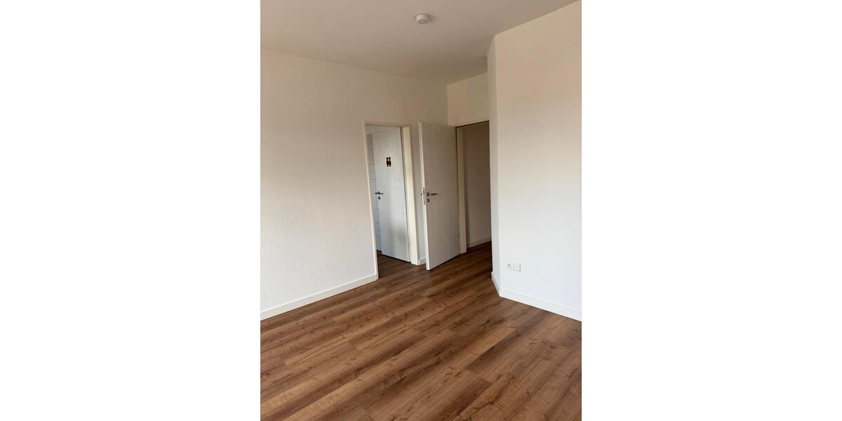 Dachgeschoßwohnung Lingen (Ems) - 2 Zimmer, 77 m&sup2;, 760&euro; | Angebot:26452211