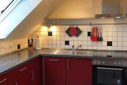 3 Zimmer Dachgeschoss-Wohnung mit großem Gartenanteil + Garage -ALLERSBERG 3 zimmer