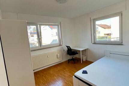 Möbliertes Zimmer in FRAUEN WG in Fellbach 3 zimmer