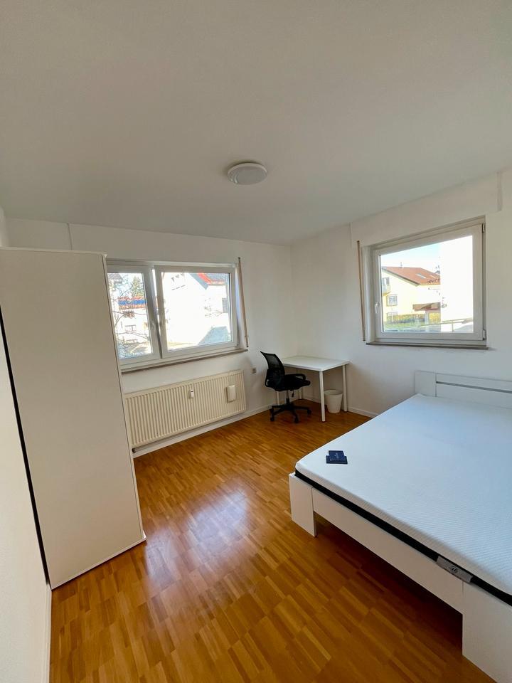 Möbliertes Zimmer in FRAUEN WG in Fellbach 3 zimmer