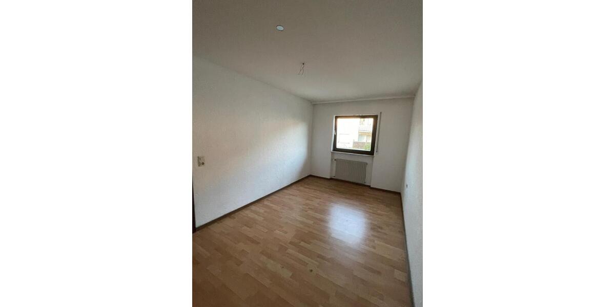 Etagenwohnung Pirmasens Niedersimten - 2 Zimmer, 62 m&sup2;, 520&euro; | Angebot:26558121