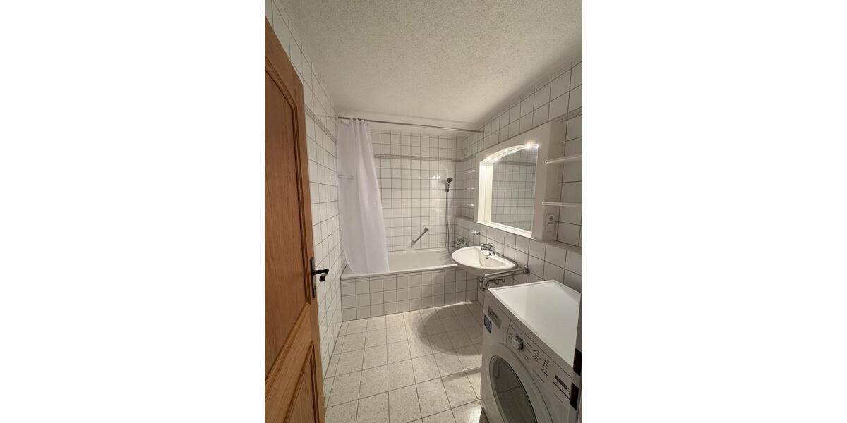 Etagenwohnung Kempten (Allgäu) - 2 Zimmer, 74 m&sup2;, 1.190&euro; | Angebot:26677607