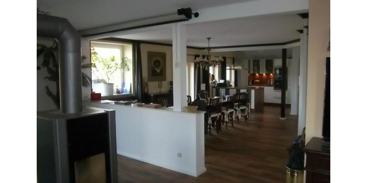 Einfamilienhaus Bückeburg - 5.5 Zimmer, 176 m&sup2;, 1.250&euro; | Angebot:24707088