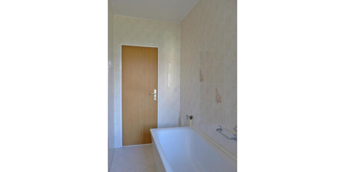 Erdgeschoßwohnung Limbach-Oberfrohna Oberfrohna - 2 Zimmer, 50 m&sup2;, 275&euro; | Angebot:24598530