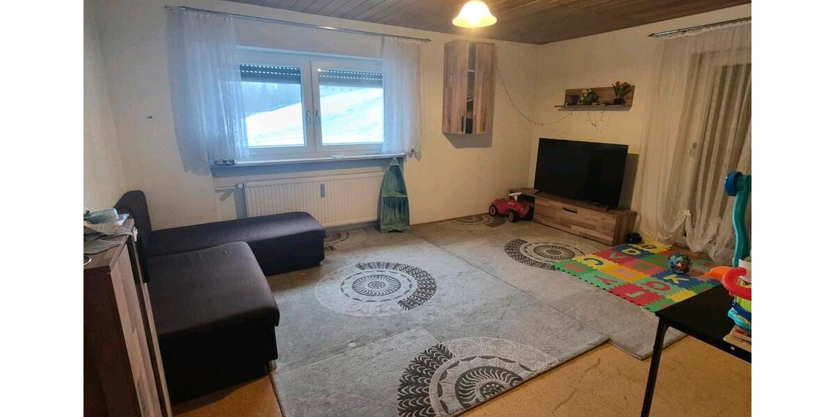 Erdgeschoßwohnung Viechtach - 2 Zimmer, 75 m&sup2;, 650&euro; | Angebot:24893406