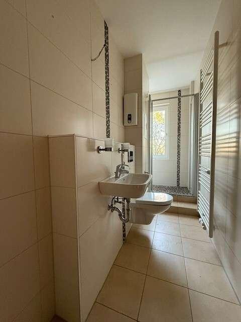 Günstige Wohnung für Studenten und Pendler - mit S-Bahn-Anschluss nach Leipzig zimmer