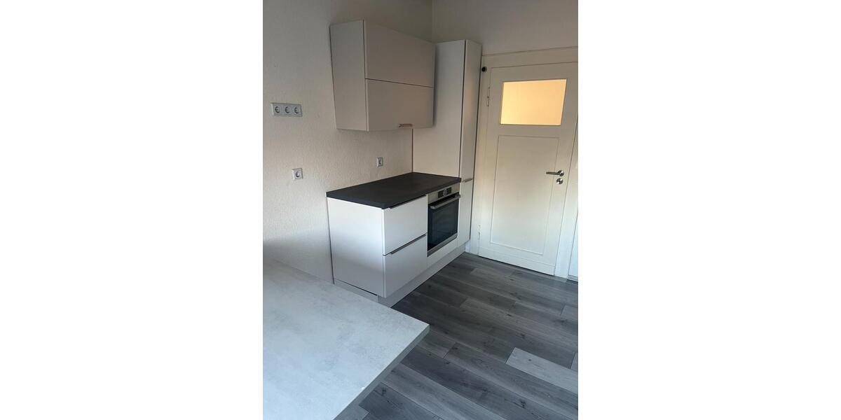 Etagenwohnung Schönebeck (Elbe) - 4 Zimmer, 104 m&sup2;, 925&euro; | Angebot:25052597