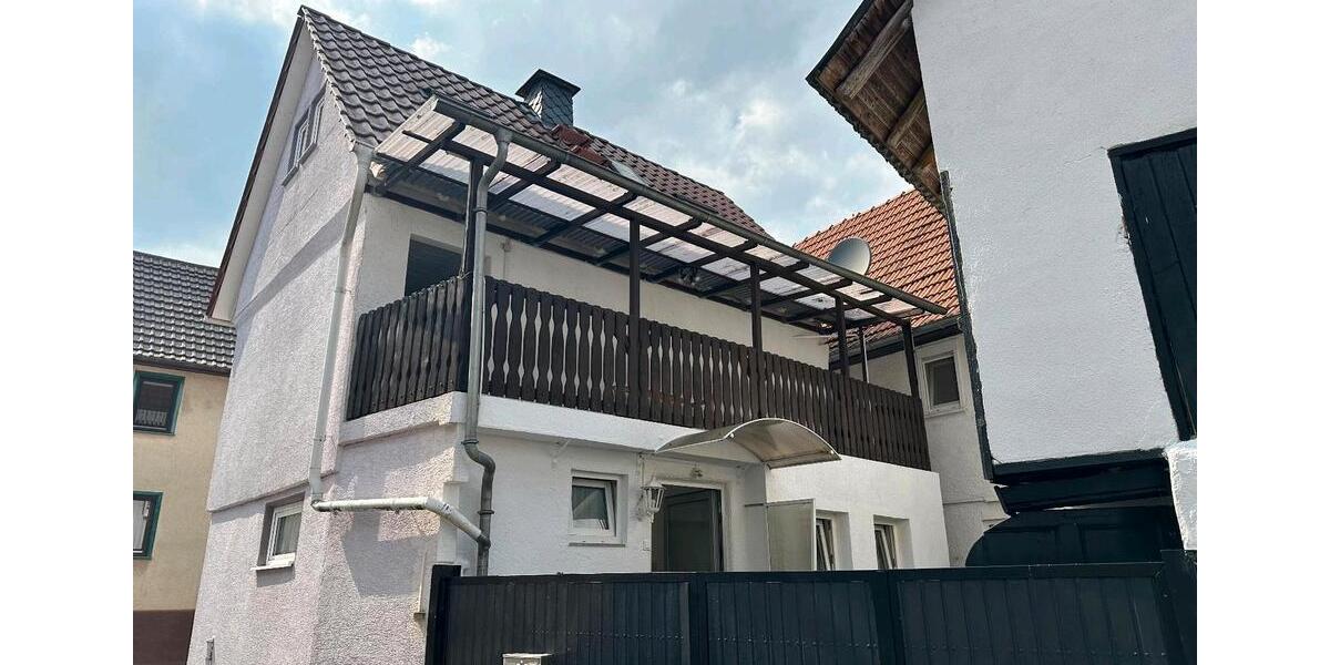 Einfamilienhaus Hungen - 4 Zimmer, 90 m&sup2;, 850&euro; | Angebot:26567476