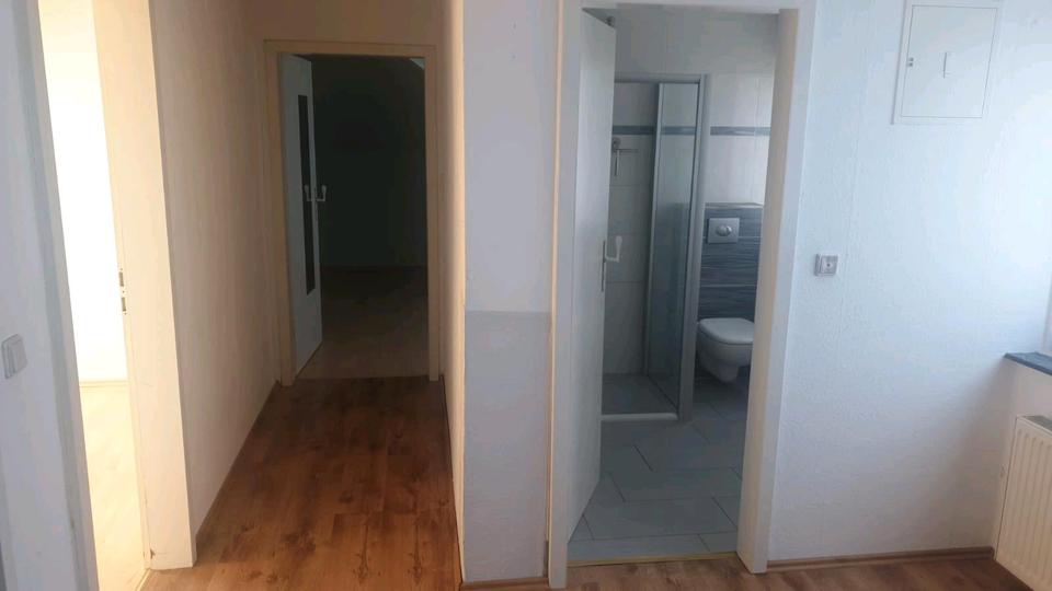 Dachgeschoßwohnung Schwaförden - 3 Zimmer, 90 m&sup2;, 650&euro; | Angebot:26480939