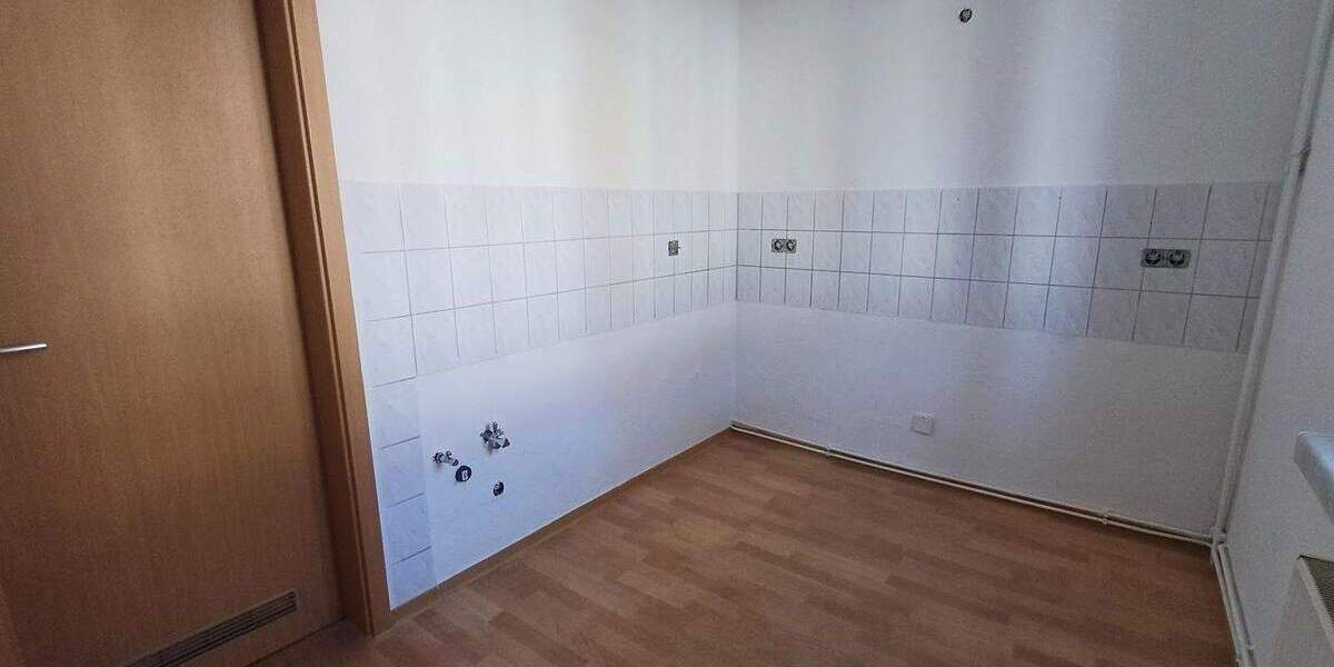 Etagenwohnung Merseburg - 4 Zimmer, 73 m&sup2;, 476&euro; | Angebot:25938748