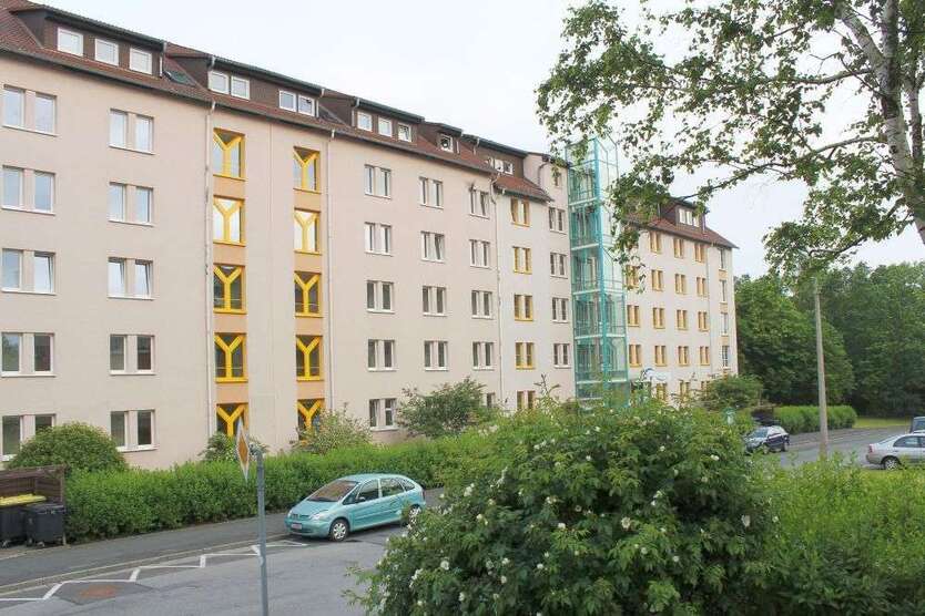 Wohnung zum Mieten in Plauen 170,66 € 29.68 m² 1 zimmer