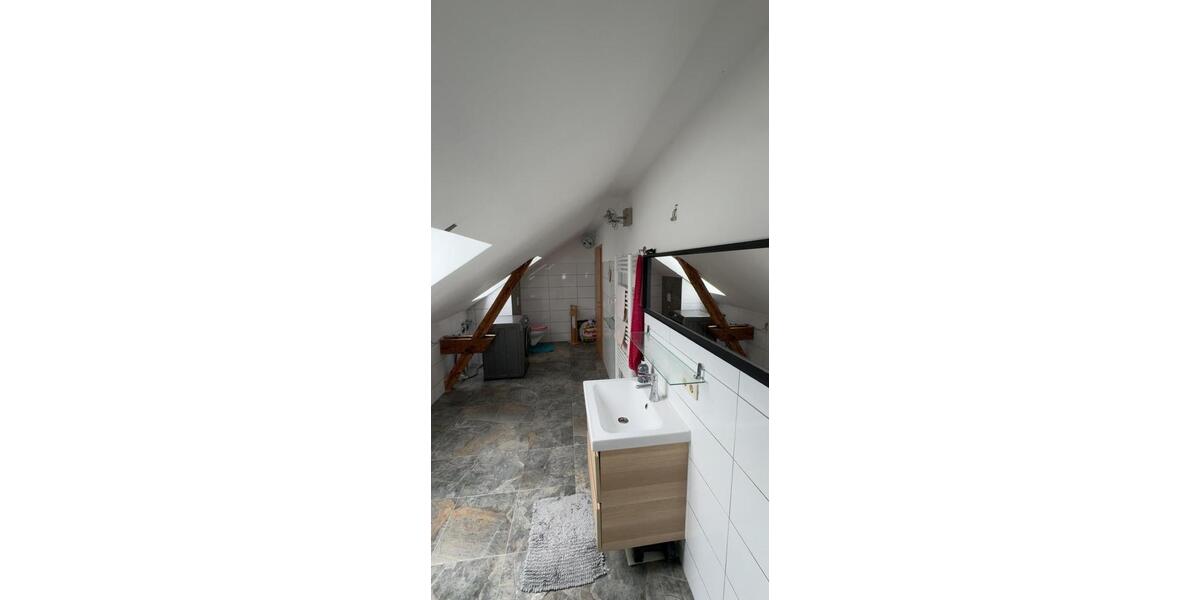 Dachgeschoßwohnung Zehdenick - 3 Zimmer, 80 m&sup2;, 950&euro; | Angebot:26645246