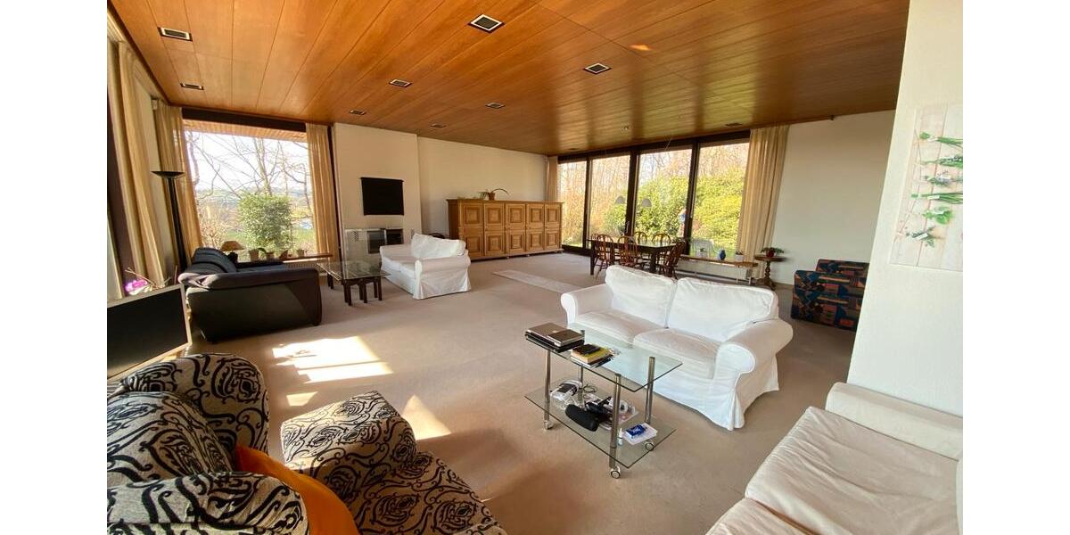 Wohnen auf Zeit Gummersbach - 8 Zimmer, 238 m&sup2;, 300&euro; | Angebot:24698416