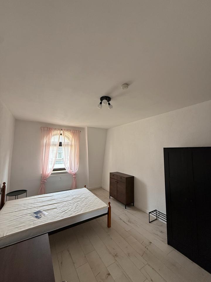 MÖBLIERTES WG-Zimmer IN 3-WG TOP LAGE