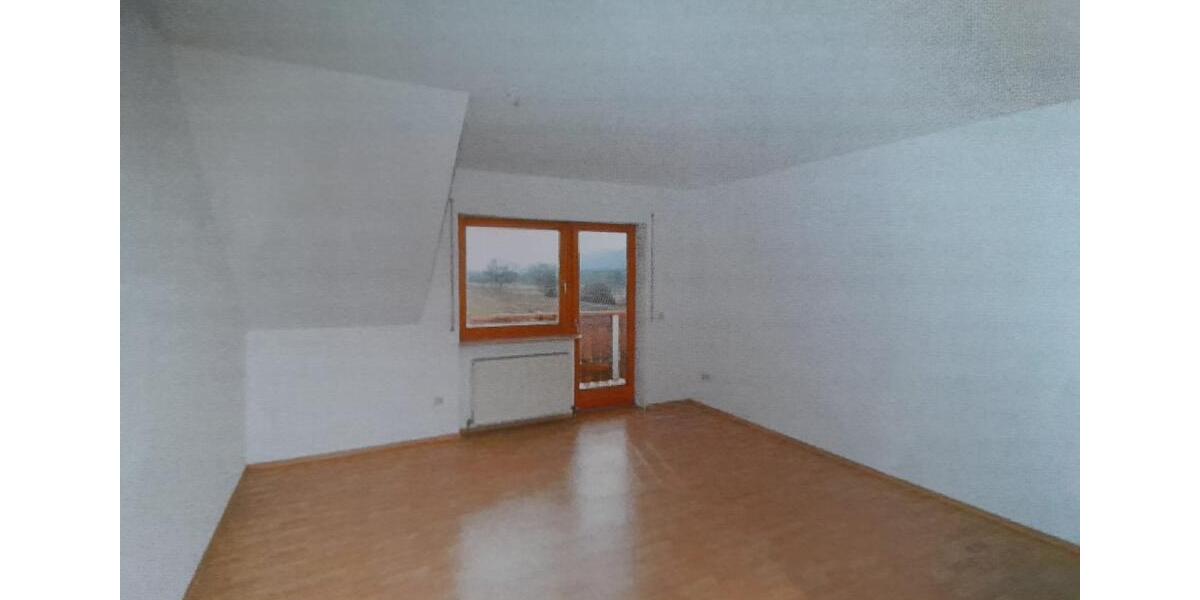 Dachgeschoßwohnung Schleusingen - 3 Zimmer, 80 m&sup2;, 830&euro; | Angebot:25641757