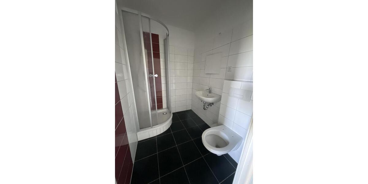 Etagenwohnung Nordhausen - 5 Zimmer, 105 m&sup2;, 500&euro; | Angebot:24940010
