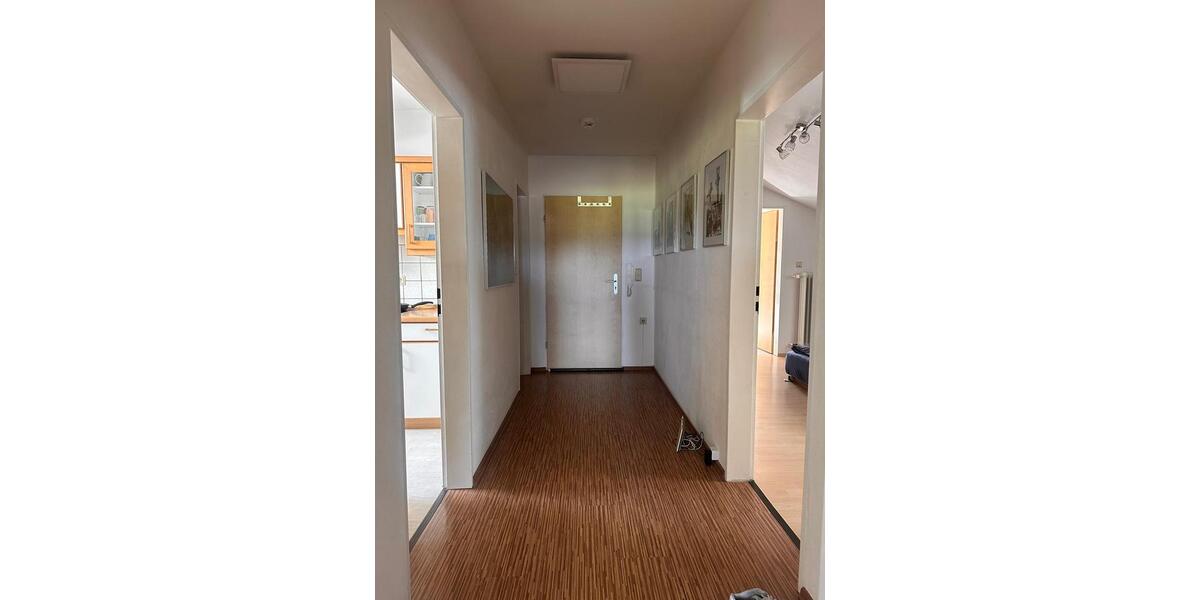 Dachgeschoßwohnung Bad Neustadt an der Saale - 2 Zimmer, 67 m&sup2;, 530&euro; | Angebot:26366355