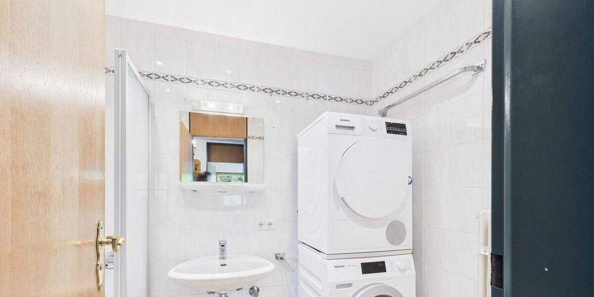 Etagenwohnung Bad Wiessee - 3 Zimmer, 75 m&sup2;, 1.200&euro; | Angebot:25708184