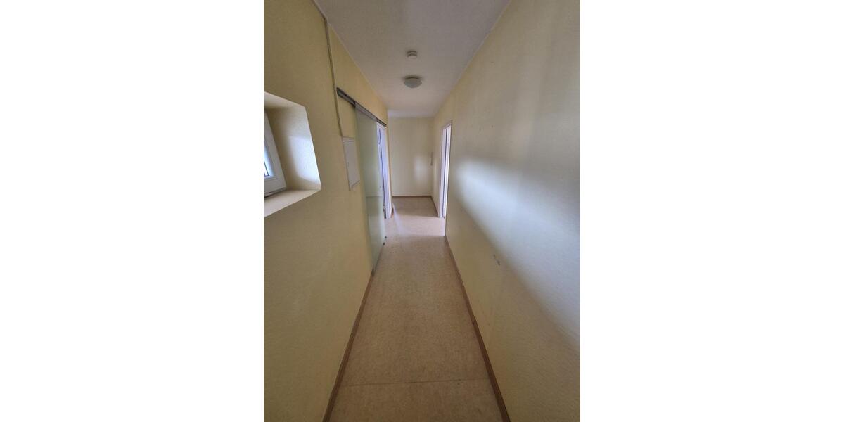 Dachgeschoßwohnung Püttlingen - 4 Zimmer, 107 m&sup2;, 650&euro; | Angebot:25959713