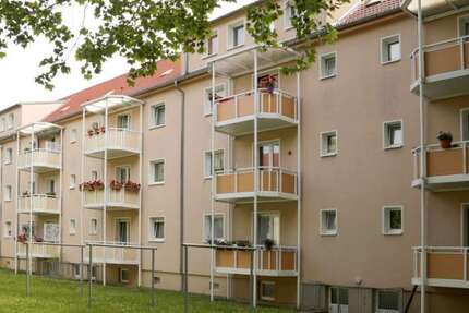 Wohnung zum Mieten in Weißenfels 411 € 63.23 m² 3 zimmer
