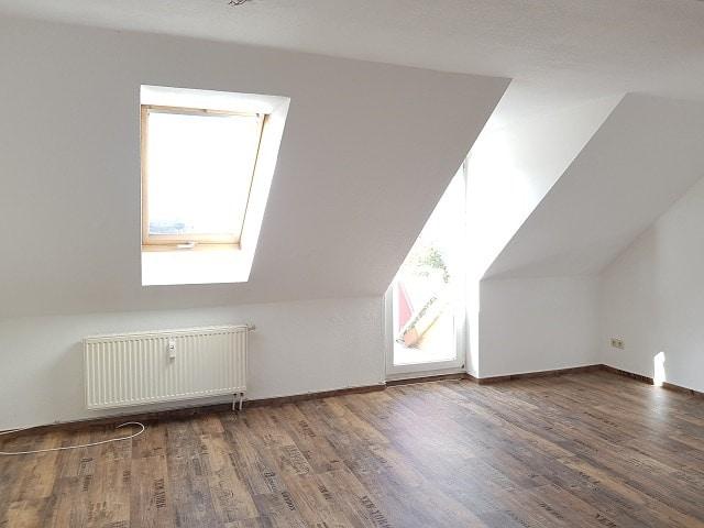 Dachgeschoßwohnung Altenburg - 2 Zimmer, 43 m&sup2;, 265&euro; | Angebot:25237118