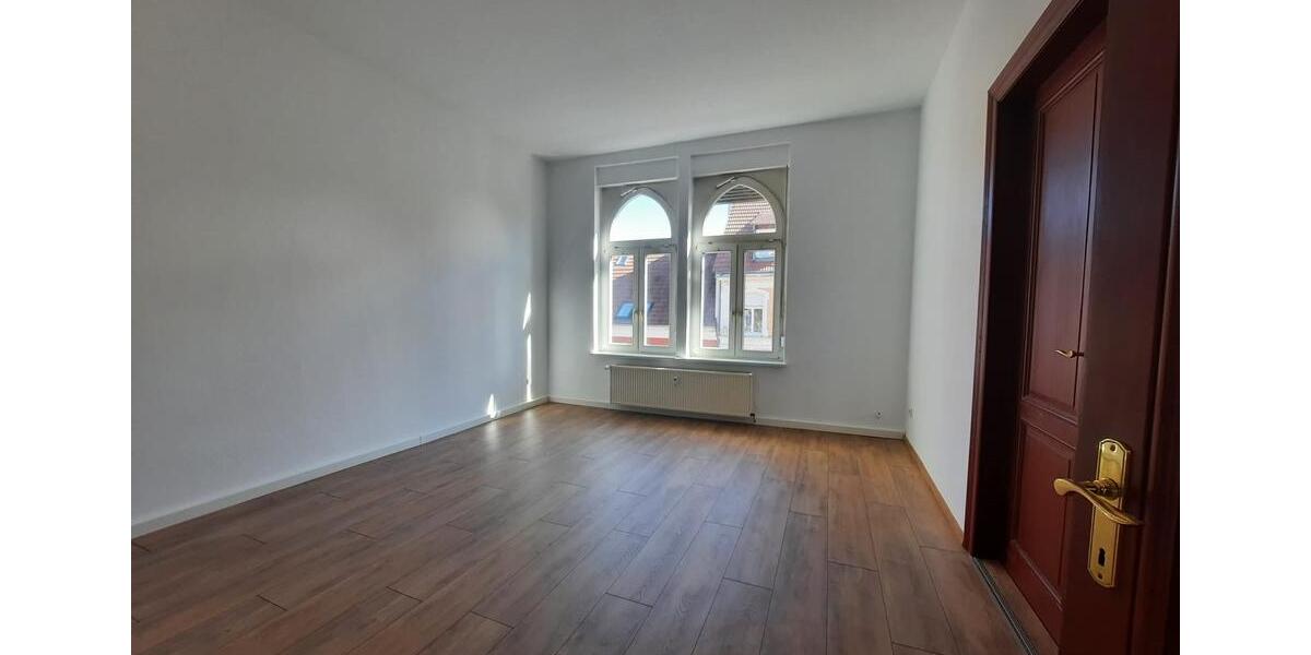 Etagenwohnung Stendal - 4 Zimmer, 114 m&sup2;, 990&euro; | Angebot:26297144