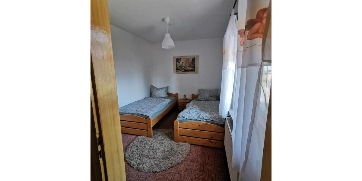 Wohnen auf Zeit Schleiz - 4 Zimmer, 87 m&sup2;, 20&euro; | Angebot:25088774