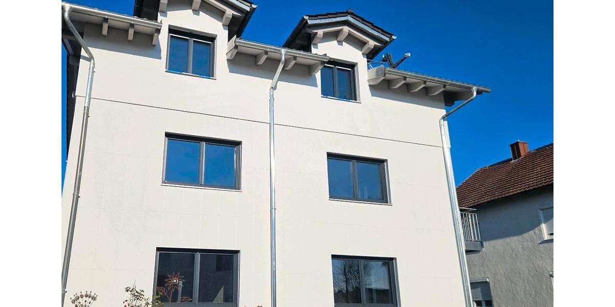 Kernsanierte 2-Zimmer-Dachgeschosswohnung 2 zimmer