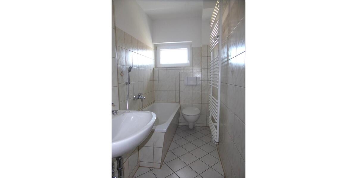 Etagenwohnung Saalfeld (Saale) - 2 Zimmer, 43 m&sup2;, 253&euro; | Angebot:26534035