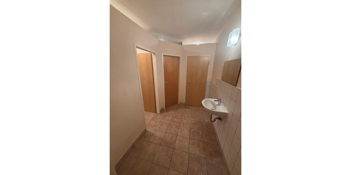 Wohnen auf Zeit Döbeln - 3 Zimmer, 80 m&sup2;, 70&euro; | Angebot:24867223